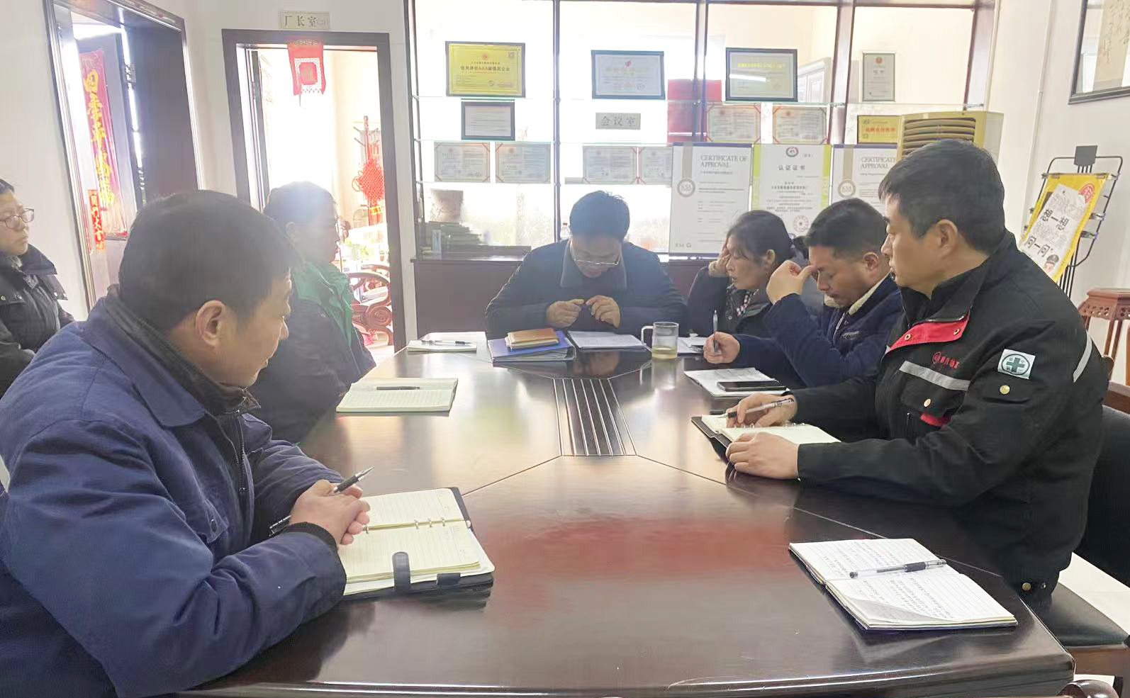 Dafeng Mingyue Bearing Bush Co., Ltd. je imel prvi mesečni sestanek za leto 2025